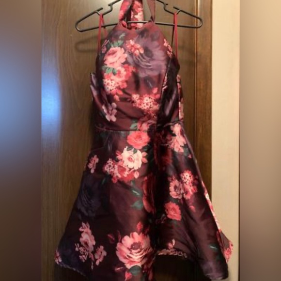 Prom girl dress (used) - Picture 2 of 2